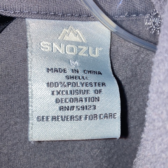 Snozu | Women’s GrayFleece Jacket w/plaid design - Size Medium - Picture 4 of 7